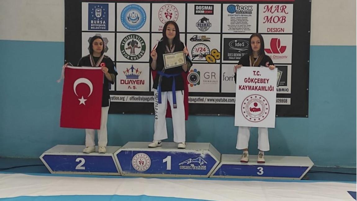 Öğrencimiz Şule EFE Karate Avrasya Şampiyonu